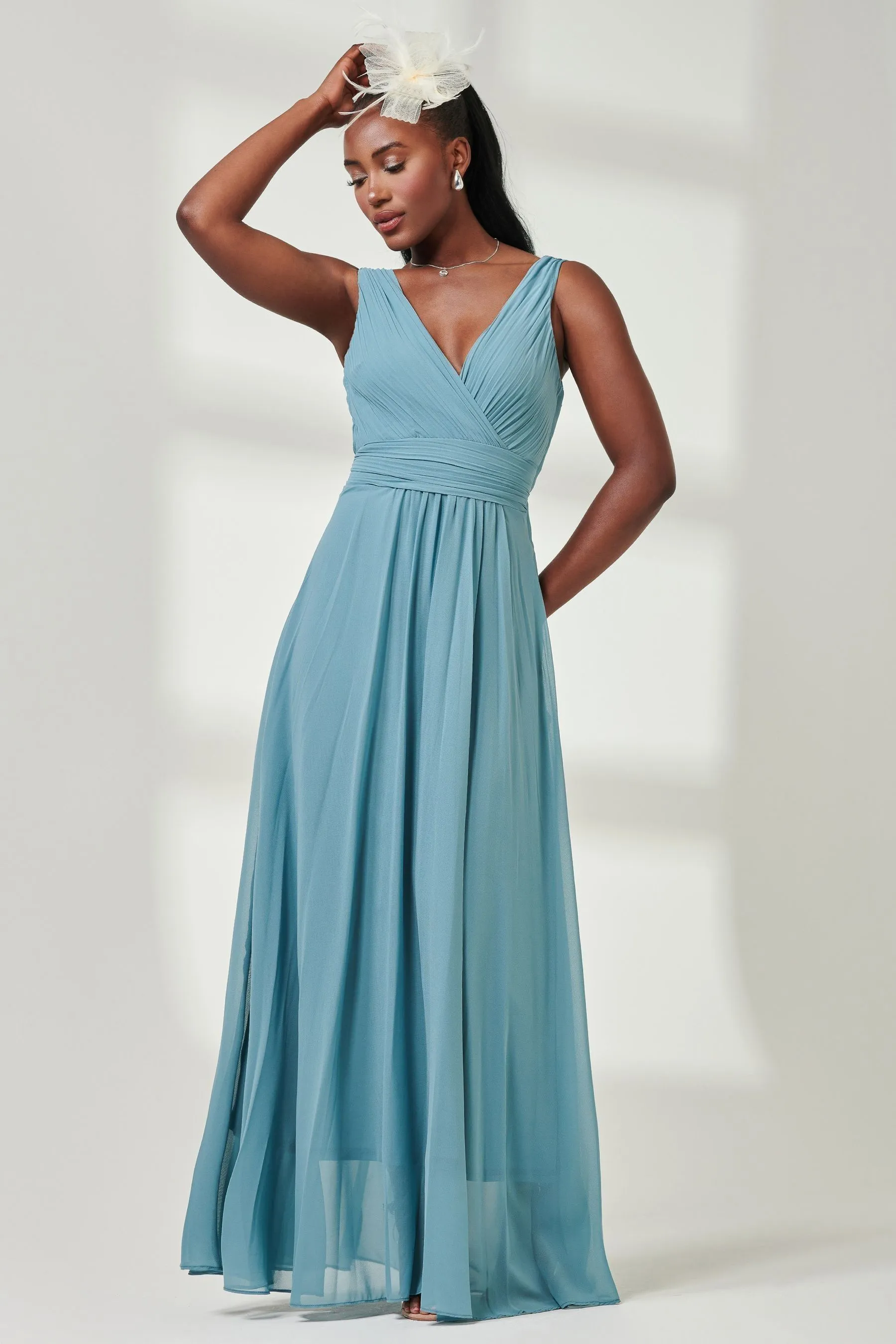 Abito maxi in chiffon con corpino Jolie Moi A pieghe    