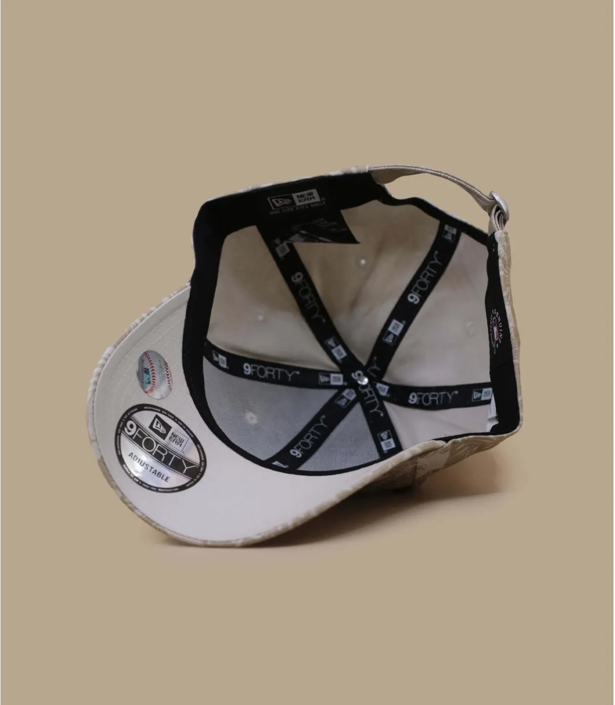 Cappellino baseball LA beige fioriCappellini MLB Summer AOP 9Forty LA ivory     