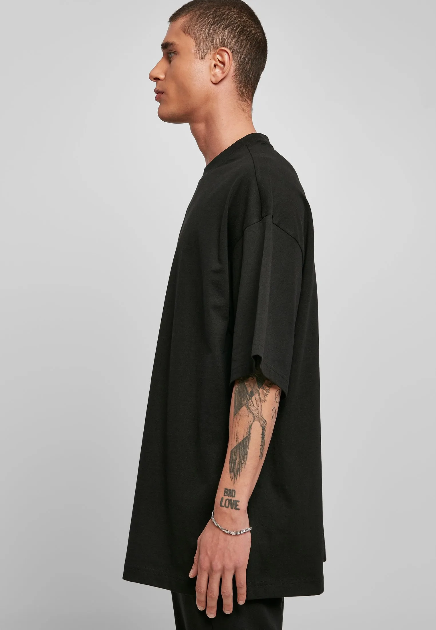 HUGE - T-shirt basic