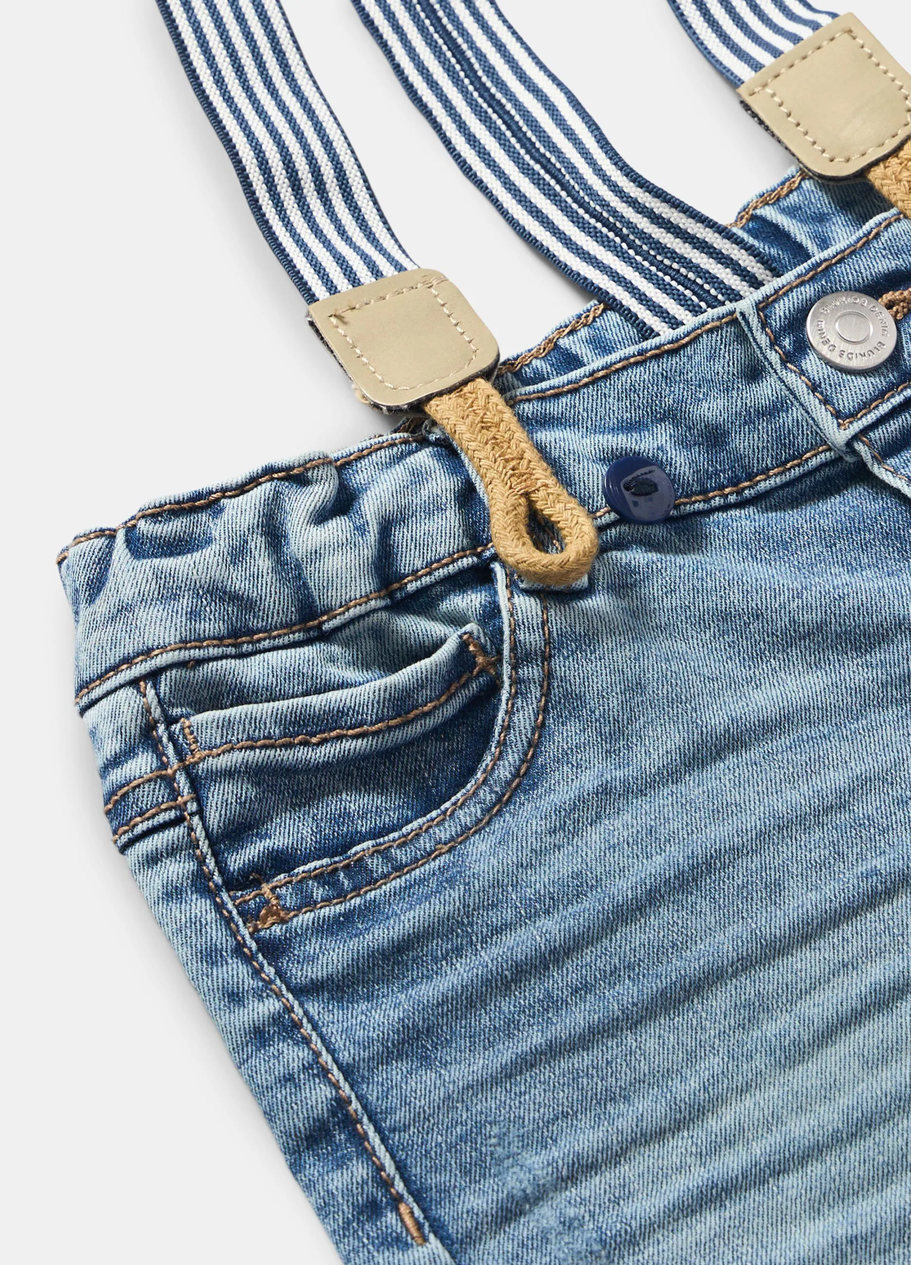 Shorts con bretelle neonato